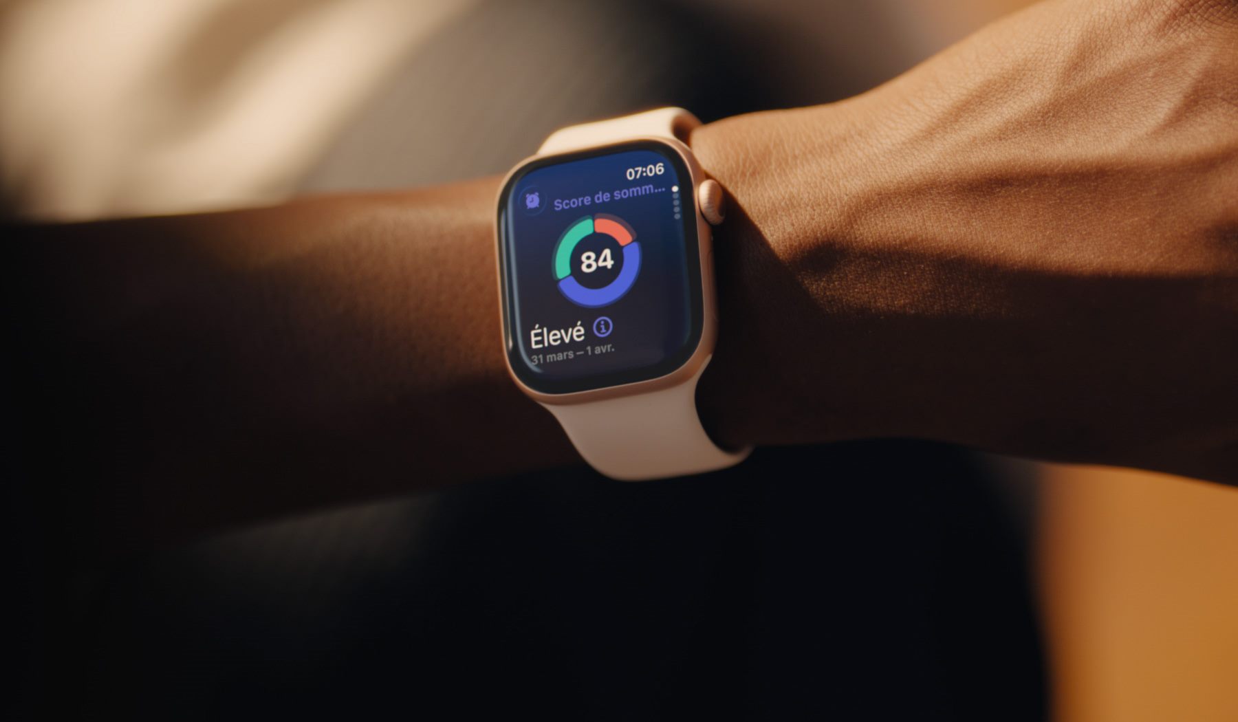 Apple Watch Series 11 avec surveillance cardiaque ECG